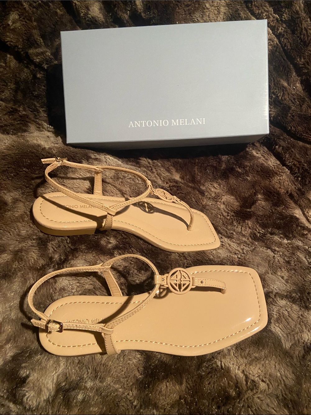 ANTONIO MELANI Beige T-Strap Leather Sandals